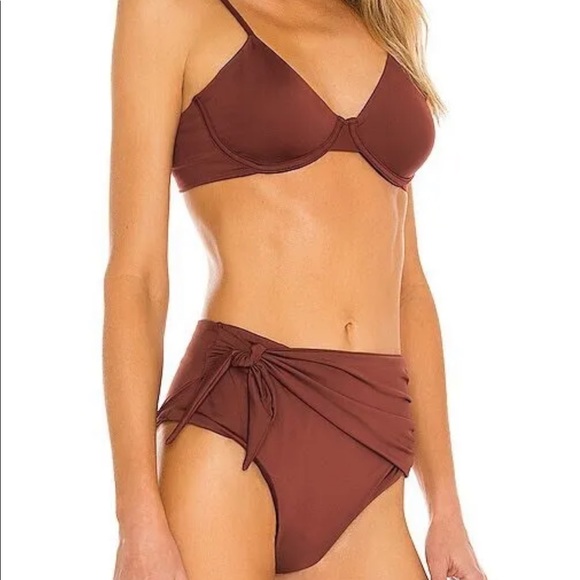BOAMAR Metzy Bikini Swimsuit Underwire High Waist Revolve S/M - Picture 1 of 5